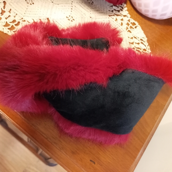 New Faux Fox Fur Headband Hat / Snood Red warm Ear Protecter - Picture 6 of 8